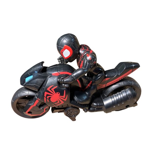 Hasbro Spider-Man Plastic Action Figure and Motorcycle Hasbro SA 2018 - Picture 8 of 9
